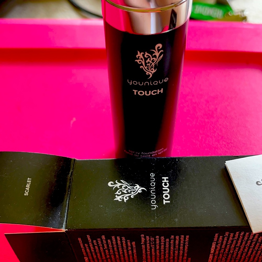 Spray Foundation Scarlet